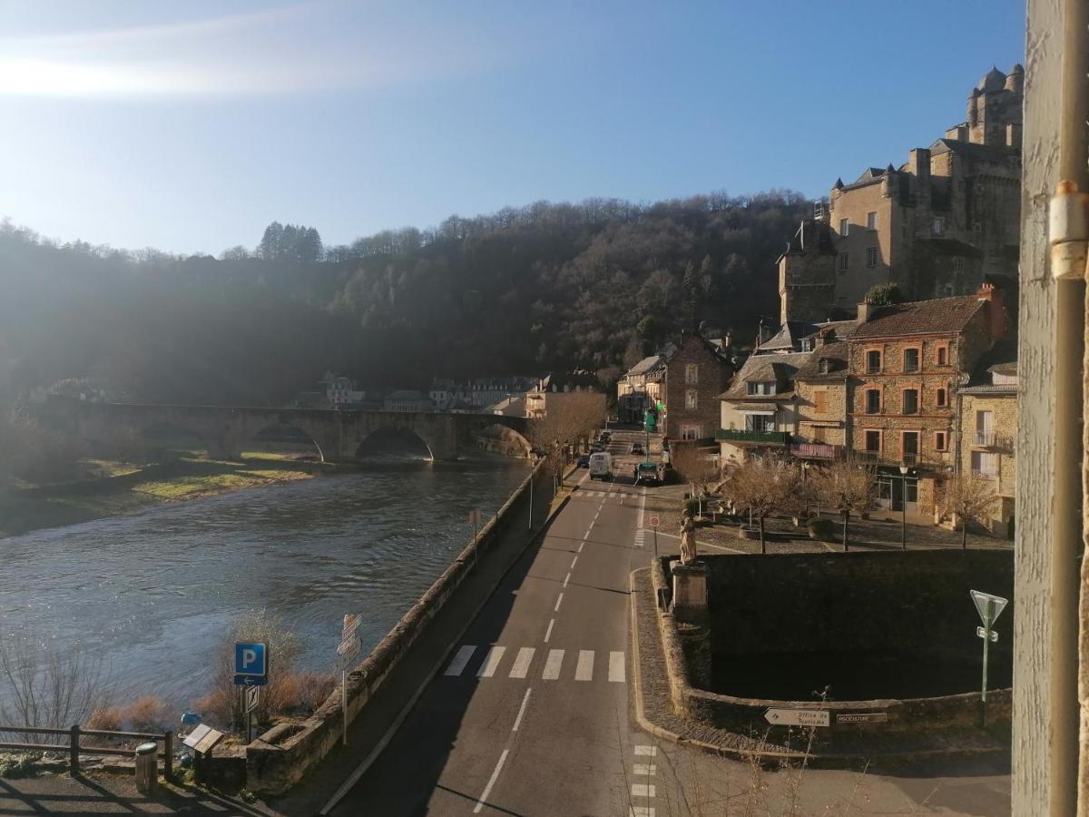 Gîte Les Pieds dans l'Olt - Ultreïa Estaing  Extérieur photo